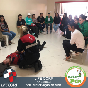 61044903 1540297296107637 4332447229324296192 n 300x300 - Treinamentos de Primeiros Socorros - Peter Pan Escola de Educação